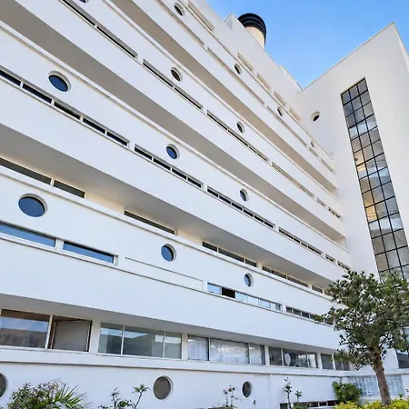 Elegant Studio Et Parking Dans Batiment Historique-2
