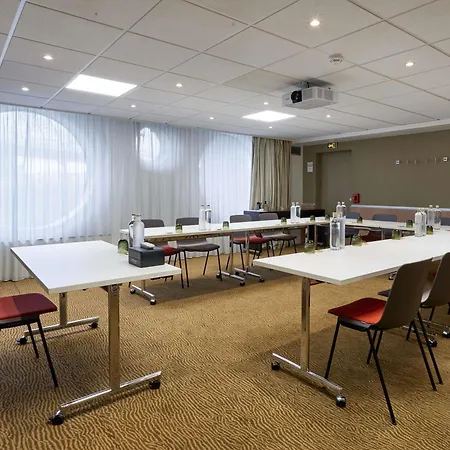 Novotel Paris La Defense Esplanade-3