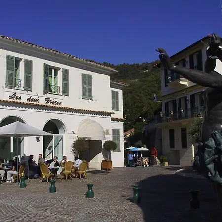 Hotel Restaurant Les Deux Freres-3