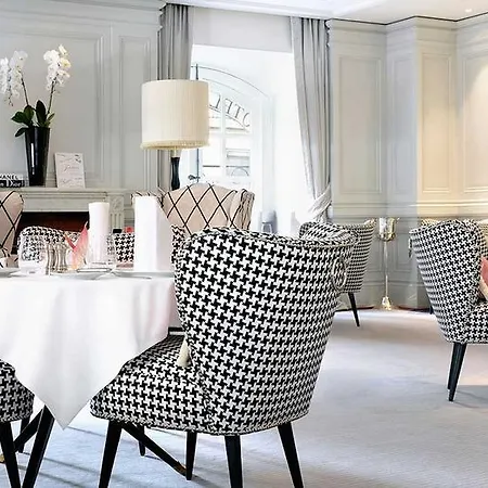 Hotel De Vendome-3