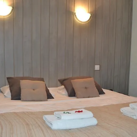 Logis Les Parcs-2