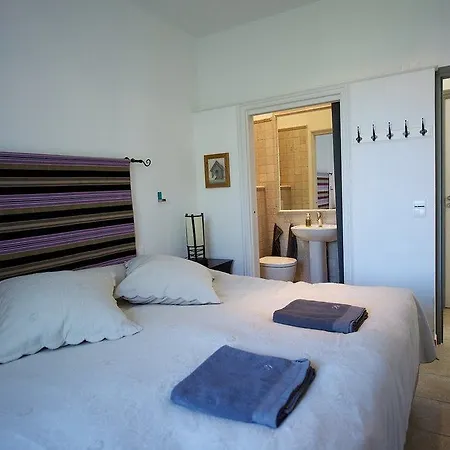 Rue Sade Bed & Breakfast-2