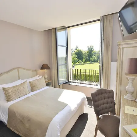 Auberge Du Château Bleu-3