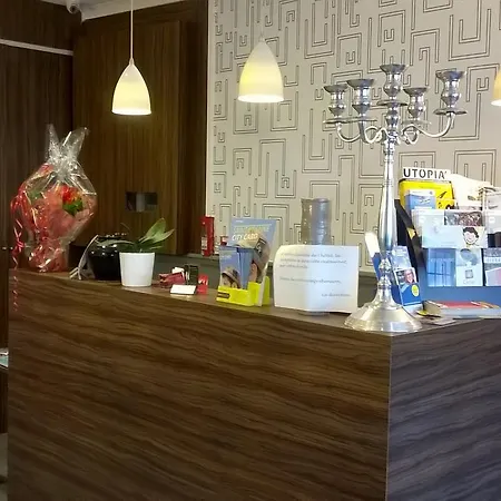 Hotel Les Poteaux Carres-3