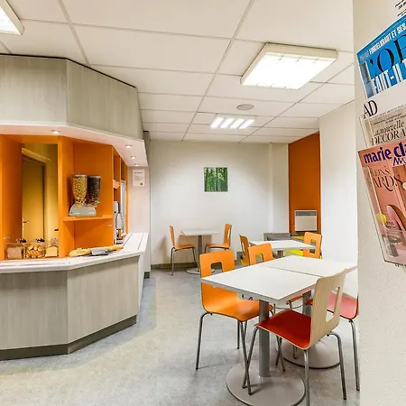 Première Classe Lille Centre-2