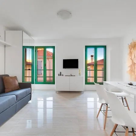 Cannes Old Town Suites-2