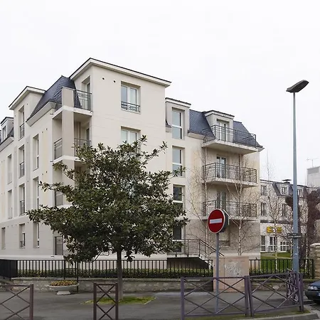 Appart'City Poissy-2