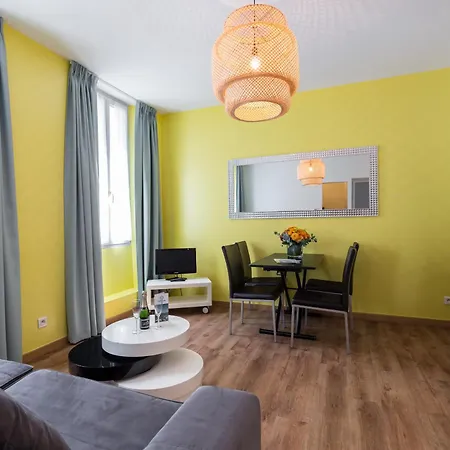 Florella Clemenceau Apartment-3