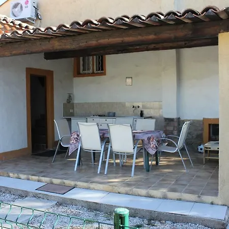 Les Grillons-3