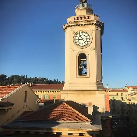 Charme Méditerranéen Votre pied à terre au Cœur du Port de Nice-3