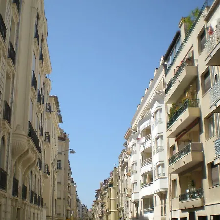 Nicelidays - Le Berlioz - City Central - 7Min From Beaches-2
