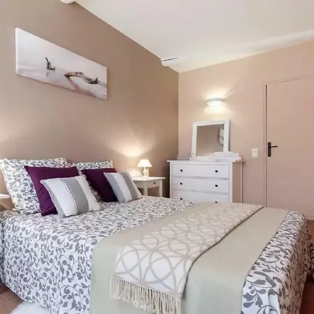 2 Bedrooms 2 Bathrooms Apartment In Old Antibes-3