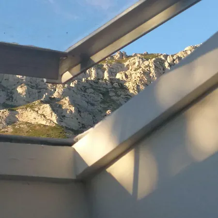 petite maison dans le parc national des calanques-2