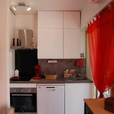 Studio - Juan Les Pins - Proximite Plages-3