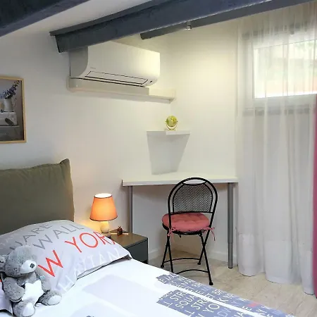 petite maison dans le parc national des calanques-3
