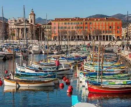 Charme Méditerranéen Votre pied à terre au Cœur du Port de Nice-2