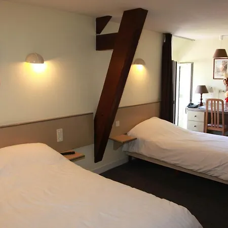 Hotel La Quebecoise-3