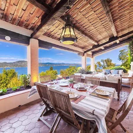 Villa With Magic View Of Bay Of Saint Tropez-3
