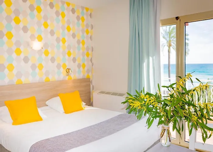 Boutique Hotel Et Appartements Reine D'Azur Roccabruna