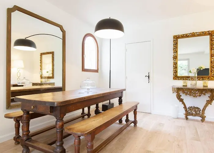 Perfect Family House In Cap D'Antibes With Tennis Court