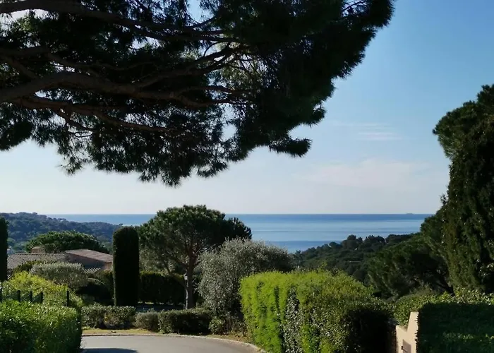 Haustierfreundliches Charmant Mazet Haut De Gigaro, Face A La Pinede La Croix-Valmer