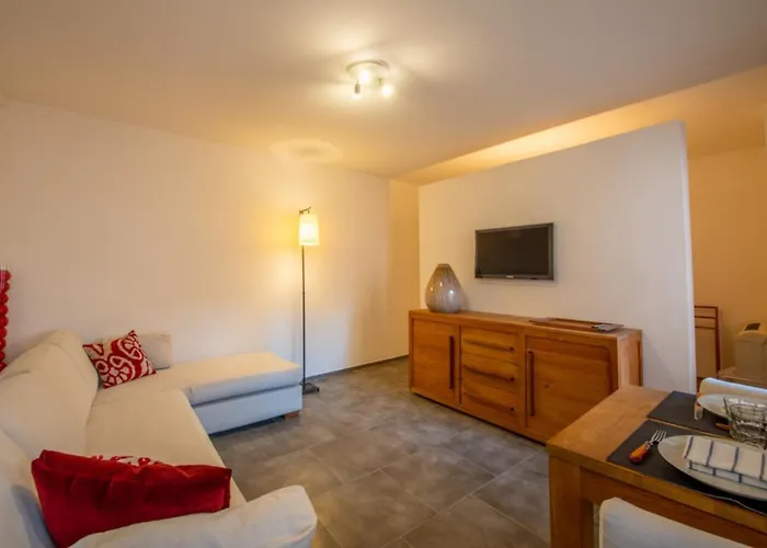 Superb Apartment In The Center Of Saint Tropez