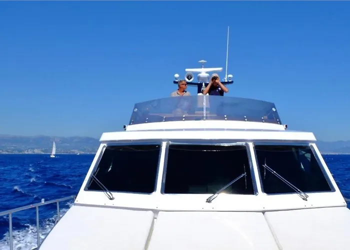 Yacht Priape Saint Tropez Au Mouillage / At Anchor Hotel