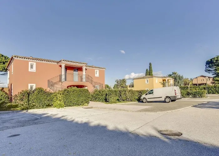 Apartment Le Jardin D'Artemis-2 By Interhome Saint-Tropez