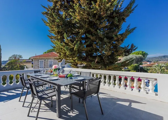 La Bastide du Loup VI4204 By Riviera Holiday Homes La Colle-sur-Loup avec Piscine