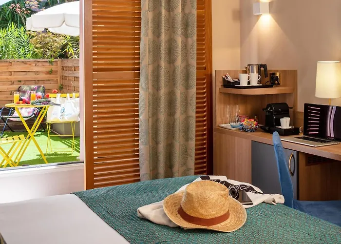 Hotel con viste meravigliose a Nizza