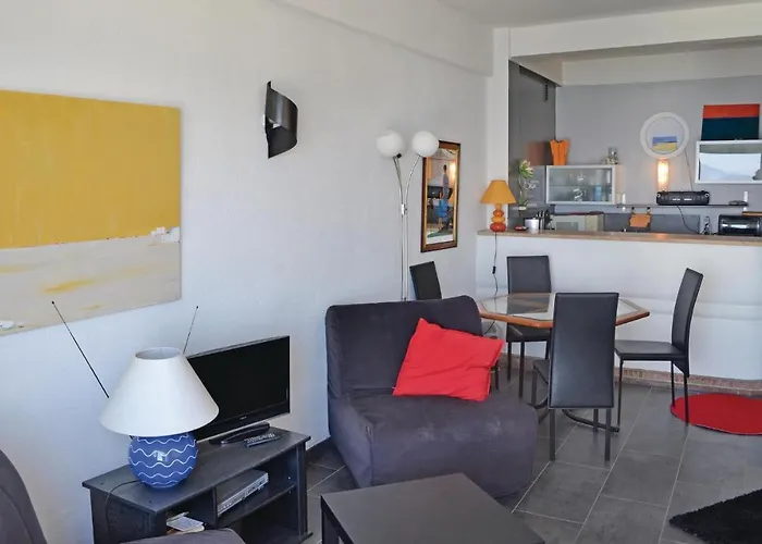 Beautiful Apartment In Juan Les Pins With