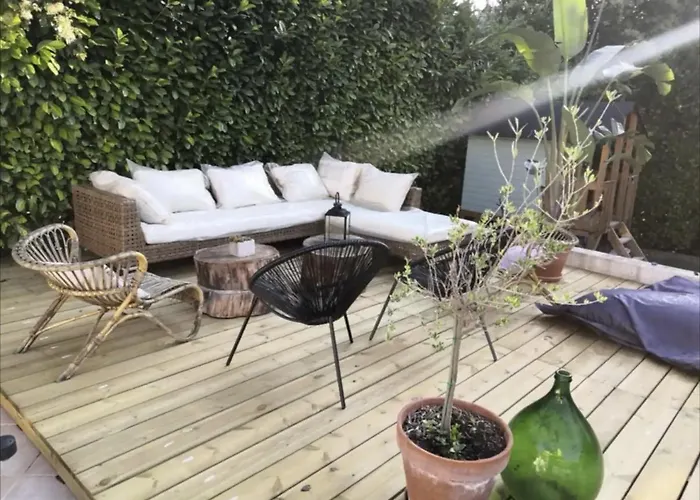 Bas de villa privée avec piscine proche de la mer Saint-Paul-de-Vence
