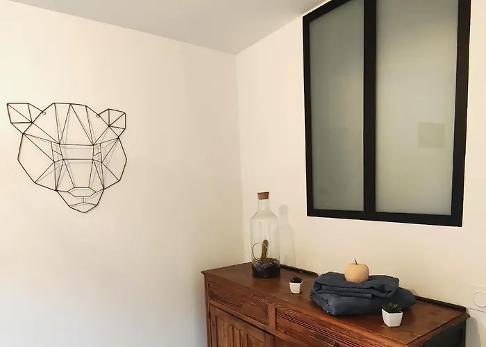 Bord De Mer: Charmant 43M² +Grande Terrasse 14M² Apartamento Cannes