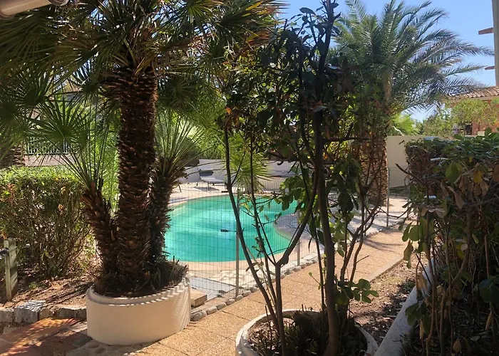 Hotel De La Plage Saint-Raphaël