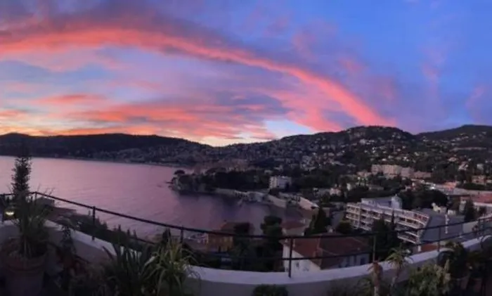 Wonderful Duplex With A View Over Villefranchemer Saint-Jean-Cap-Ferrat