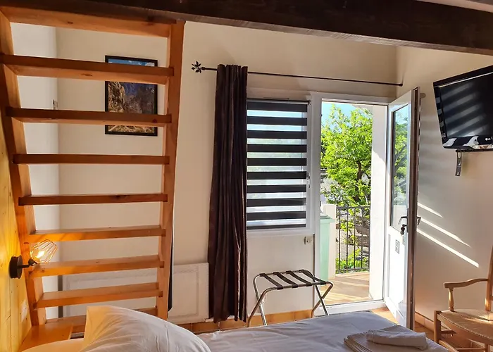 Hotel L'Escarbille à Saint-Martin-dʼArdèche