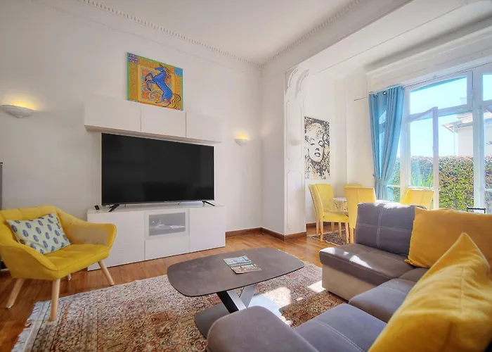 Haustierfreundliches Upstays Garden Terrace 74m2 Apartment Cannes
