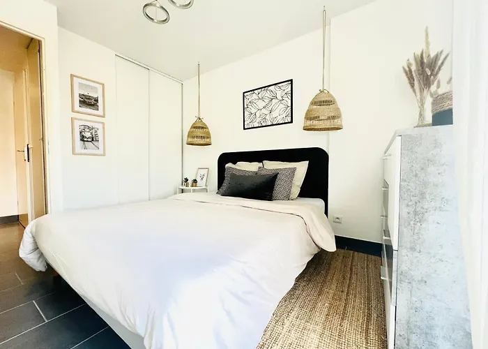 Les Jardins des Senteurs - Appartement privé avec piscine et parking Grasse