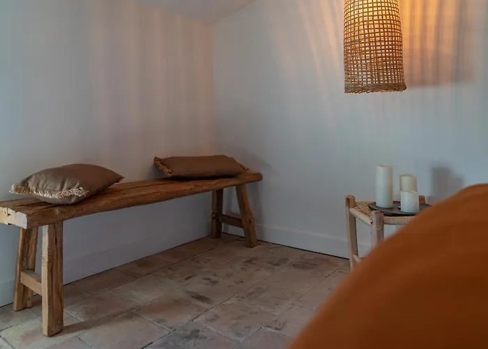La Maison De Lyna - Suites De Charme Intra-Muros Avec Parking & Autonomie Aigues-Mortes