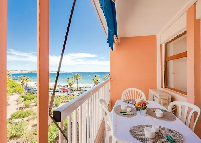 Huisdiervriedelijke Apartment Le Mediterranee-1 By Interhome Fréjus
