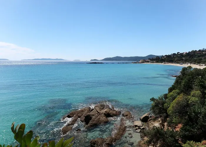 Holiday Home Tahiti Parc-4 By Interhome Le Lavandou mit Pool
