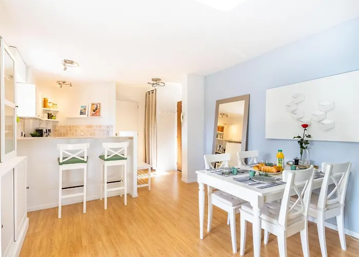 Apartment Le Clos Sainte Anne-1 By Interhome que aceita animais de estimação