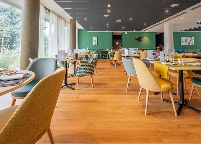 Aparthotel Domitys L'Horologia à Cluses