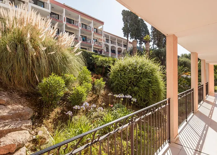 Villefranche-sur-Mer hotels near Rade de Villefranche-sur-Mer