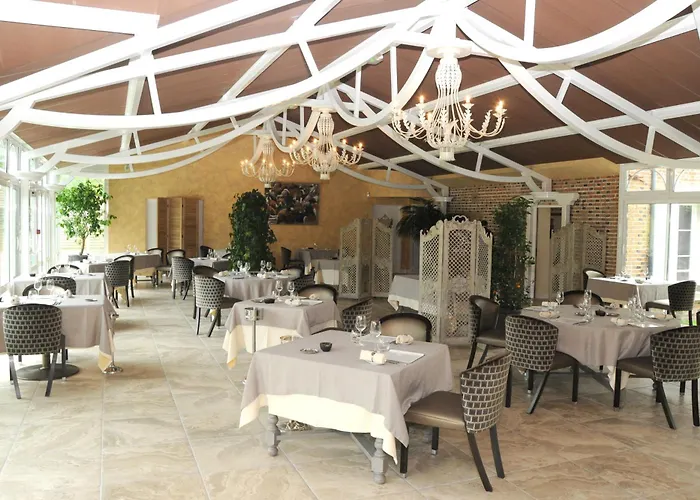 Hotel Logis Domaine De Valaudran à Salbris