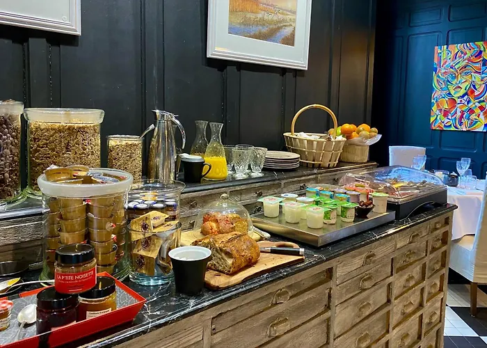 Hotel La Tour Cocooning&Gastronomie à Châtillon-sur-Chalaronne
