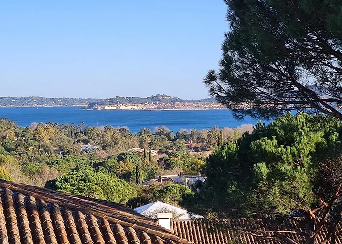 Eden Lou, l'appart Appartement climatisé avec vue exceptionnelle sur Saint Tropez Grimaud