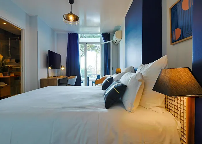 Cannes Cheap Hotels near National Museum