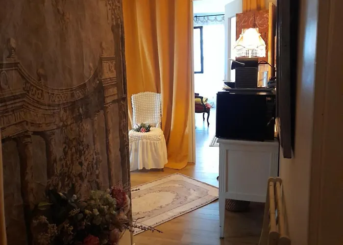 Chambre Privee A 100 M Des Plages Tolone