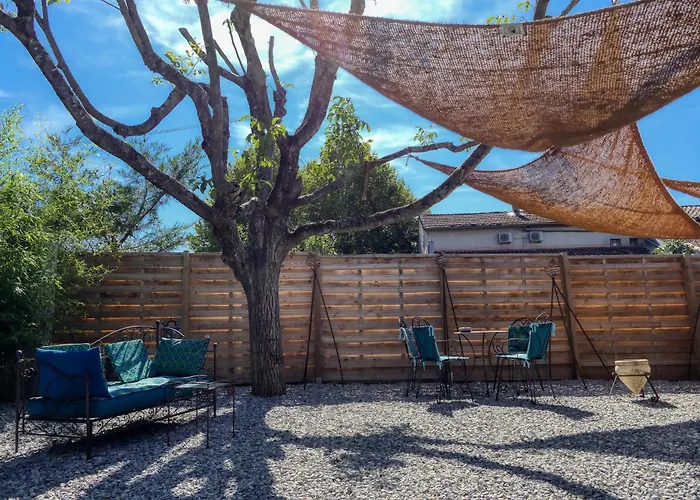 Hotel Jade En Provence à Vaison-la-Romaine